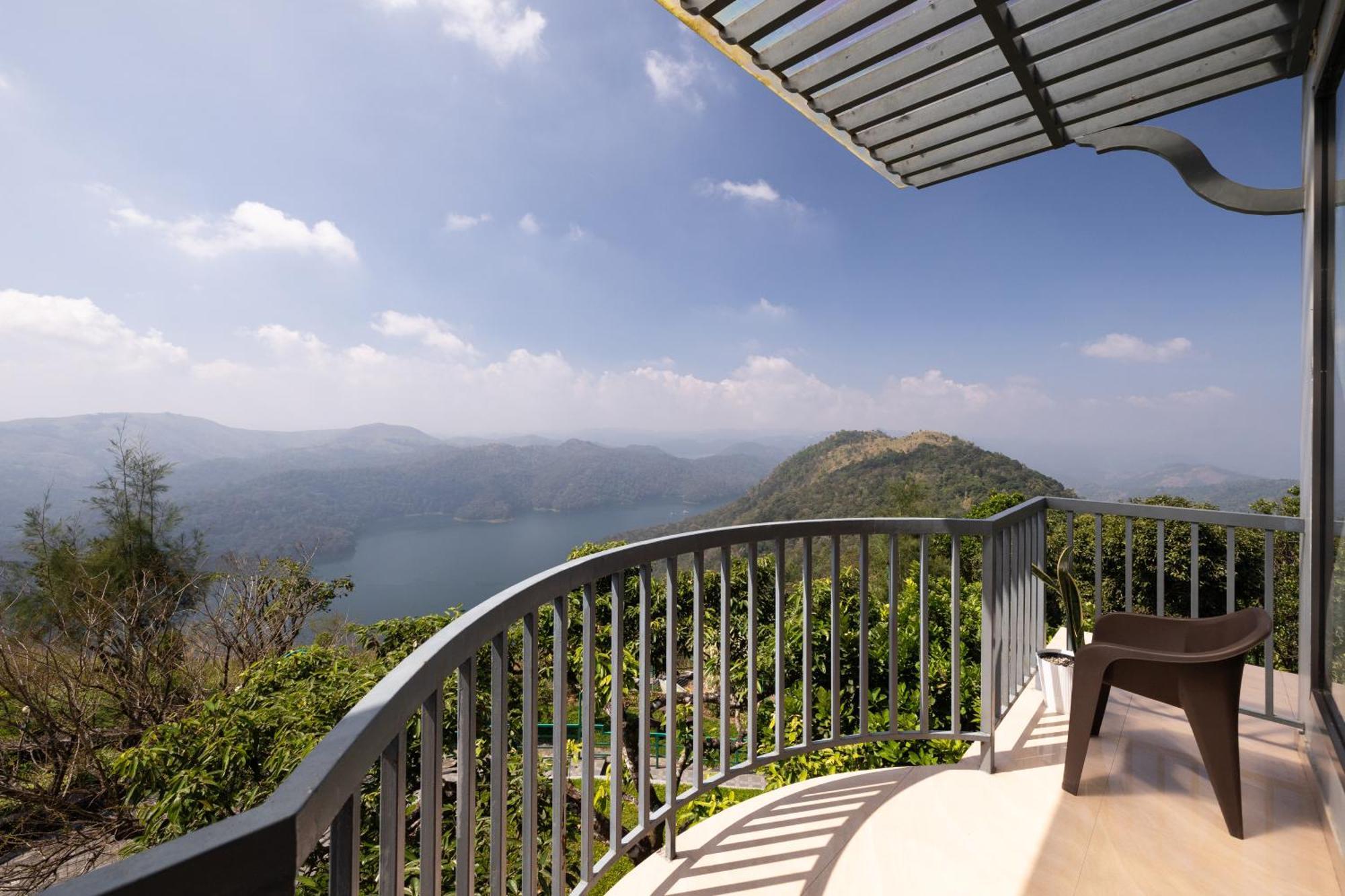 Avadale Idukki - Stag Groups Not Allowed Rom bilde